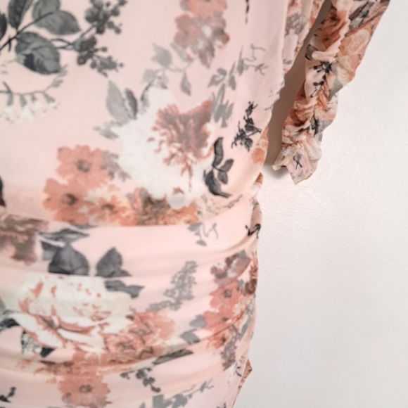 Almost Famous Floral Sheer Ruched Sides Second Skin Top - Picture 4 of 8